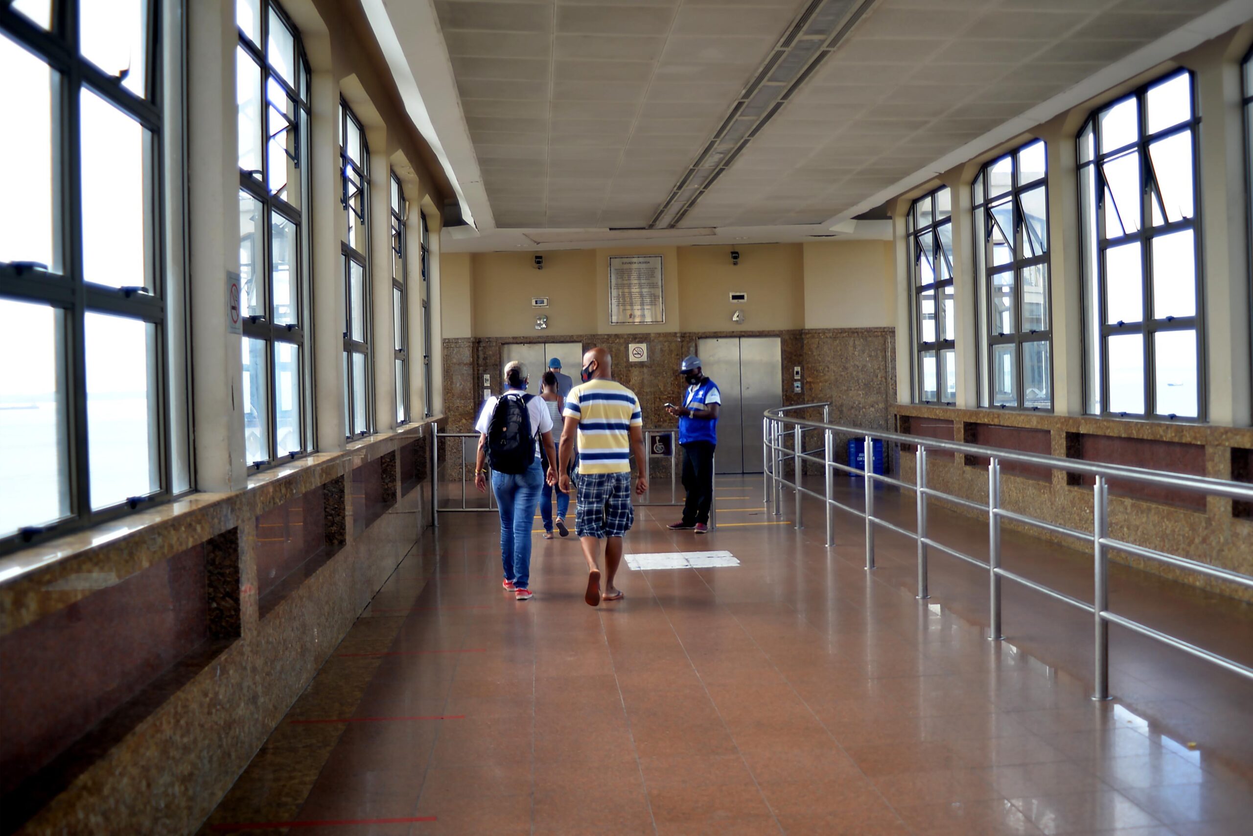 Elevador Lacerda passará por manutenção em duas cabines a partir de segunda (15)