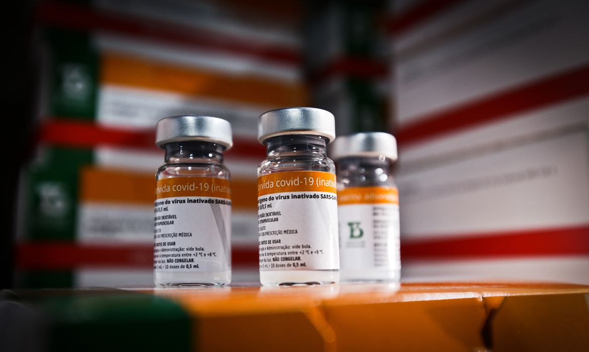 Butantan entrega 1 milhão de doses de CoronaVac para vacinar crianças