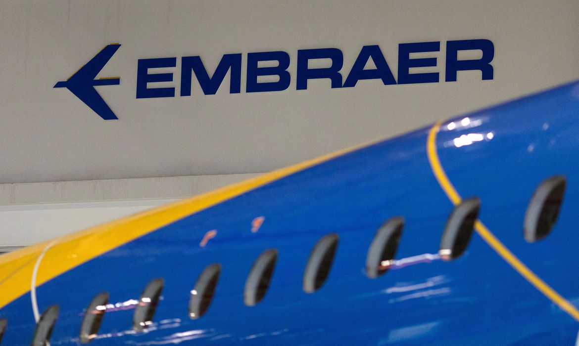 Embraer vende seis jatos para a americana  SkyWest