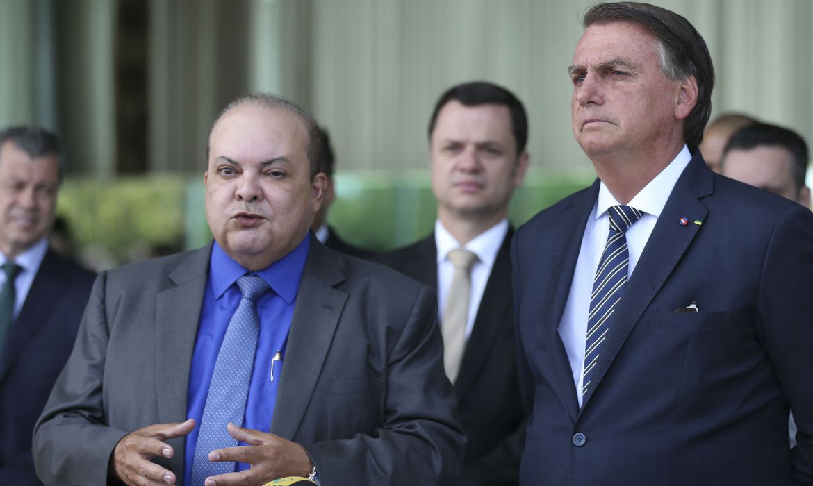 Governador reeleito do Distrito Federal anuncia apoio a Bolsonaro