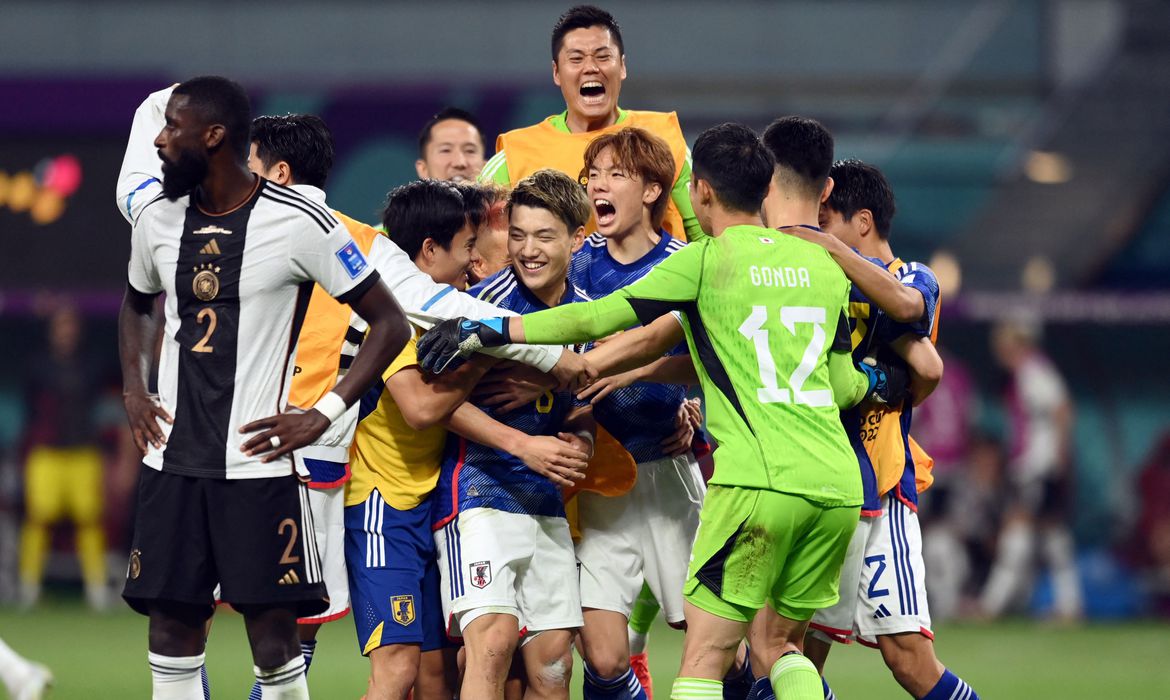 Reservas decidem e Japão bate Alemanha, em outra “zebra” da Copa