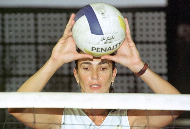 Morre Isabel, uma das maiores atletas de vôlei do Brasil