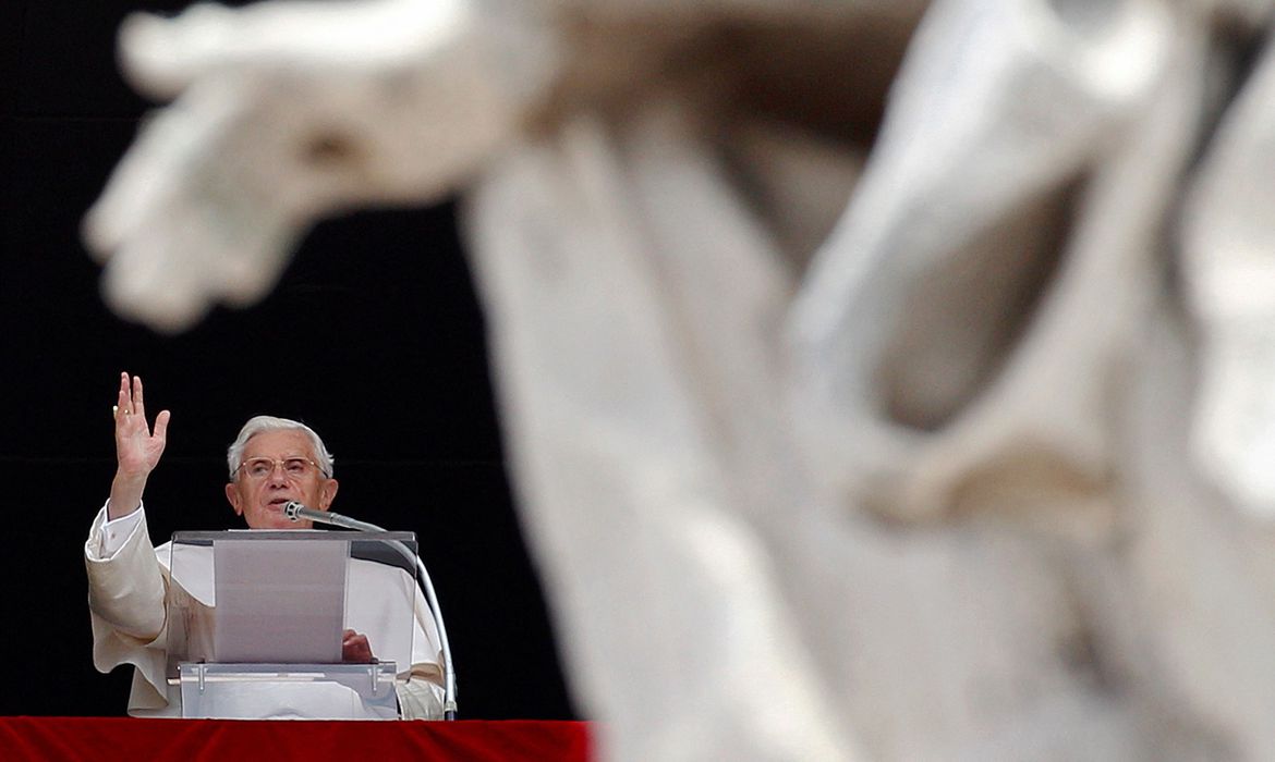 Papa emérito Bento XVI morre aos 95