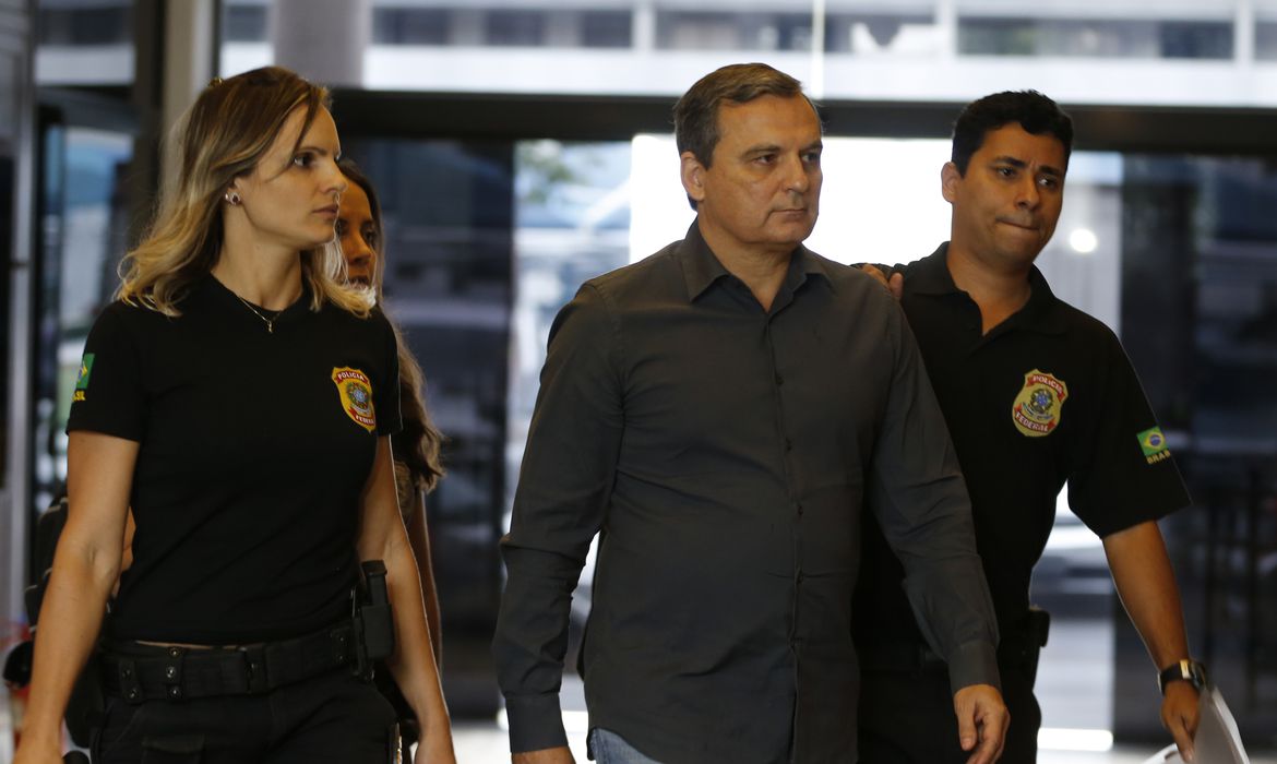 Condenado a 400 anos, ex-governador Sérgio Cabral vai deixar a prisão