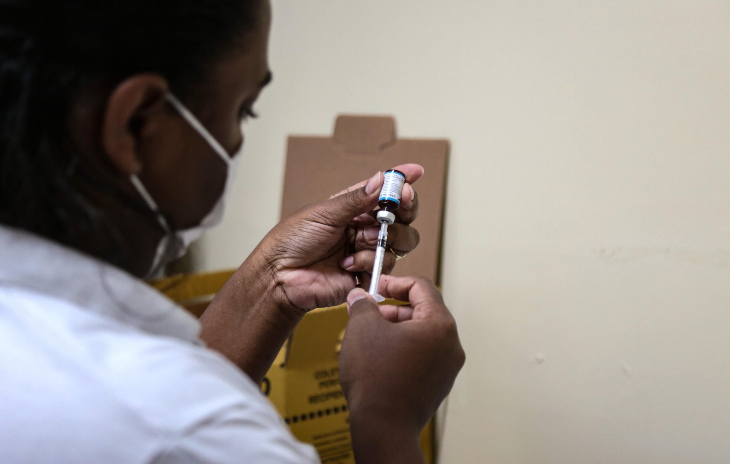 Salvador vacina crianças de seis meses a 2 anos com comorbidades