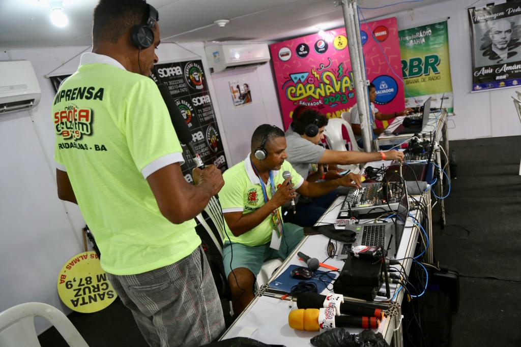 Radialistas que cobrem o Carnaval aprovam estrutura no Campo Grande