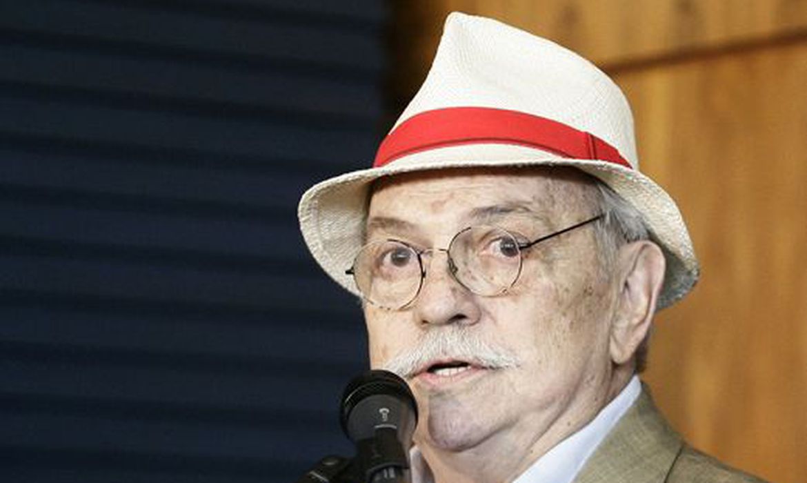 Ator, roteirista e diretor Antônio Pedro morre aos 82