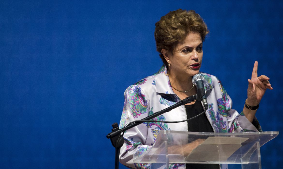 Ex-presidente Dilma Rousseff vai comandar Banco do Brics