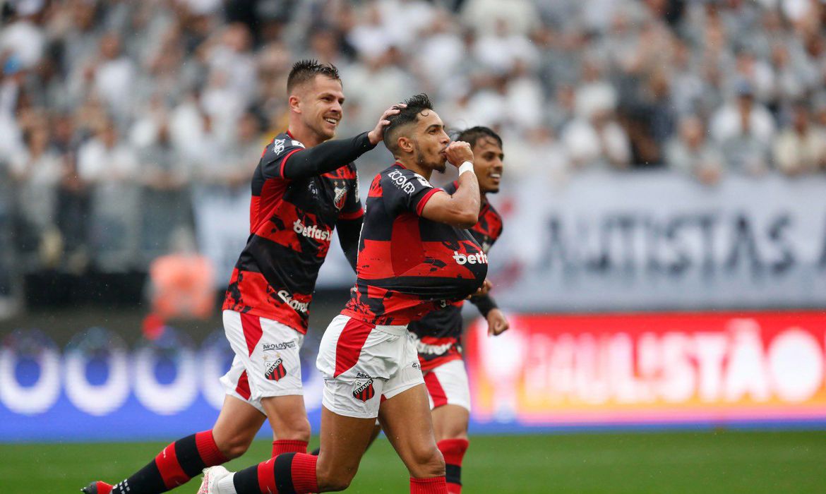 Nos pênaltis, Ituano elimina o Corinthians no Campeonato Paulista