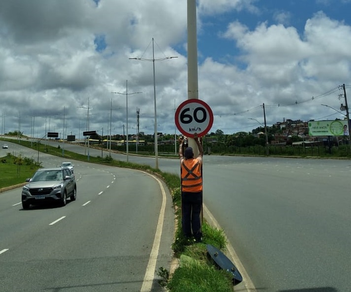 Prefeitura reduz velocidades máximas das avenidas Orlando Gomes e Pinto de Aguiar