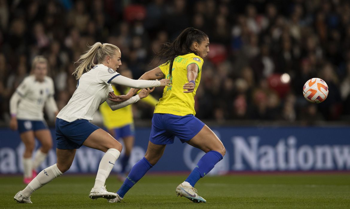 Seleção brasileira feminina perde para a Inglaterra nos pênaltis