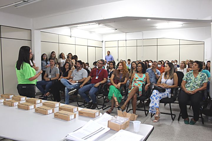 Secretaria da Saúde entrega 90 tablets aos fiscais da Vigilância Sanitária de Salvador