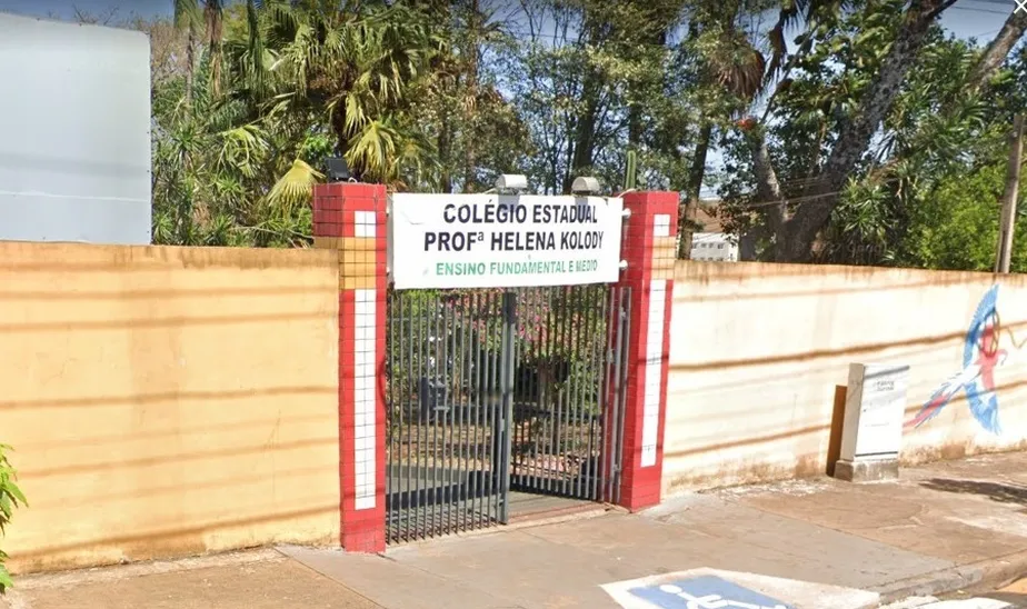 Ex-aluno invade escola e mata estudante no Paraná