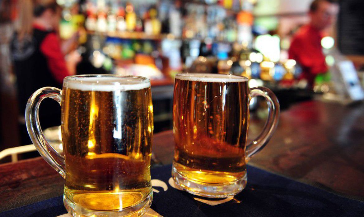 Setor cervejeiro no Brasil cresce quase 12% em 2022