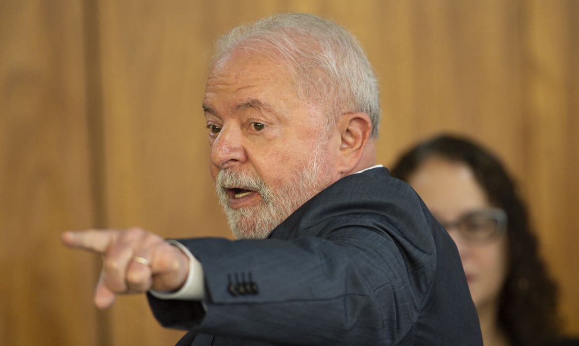 “Não voltei a governar para fazer o que já fiz”, diz Lula