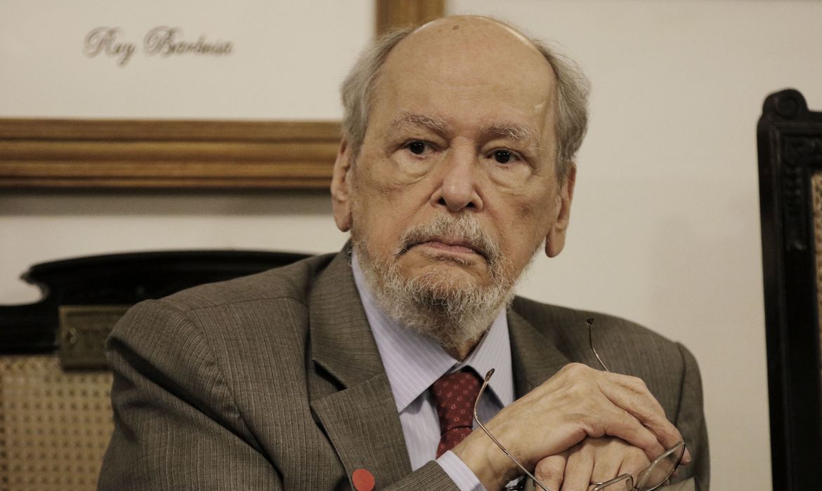 Ex-ministro do STF, Sepúlveda Pertence morre aos 85
