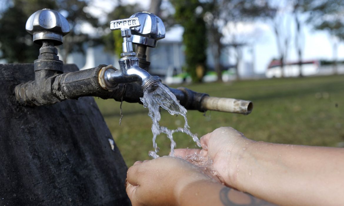Embasa reajusta tarifa de água e esgoto em 6,72%