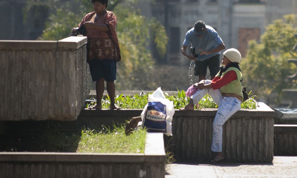 Um em cada mil brasileiros não tem moradia