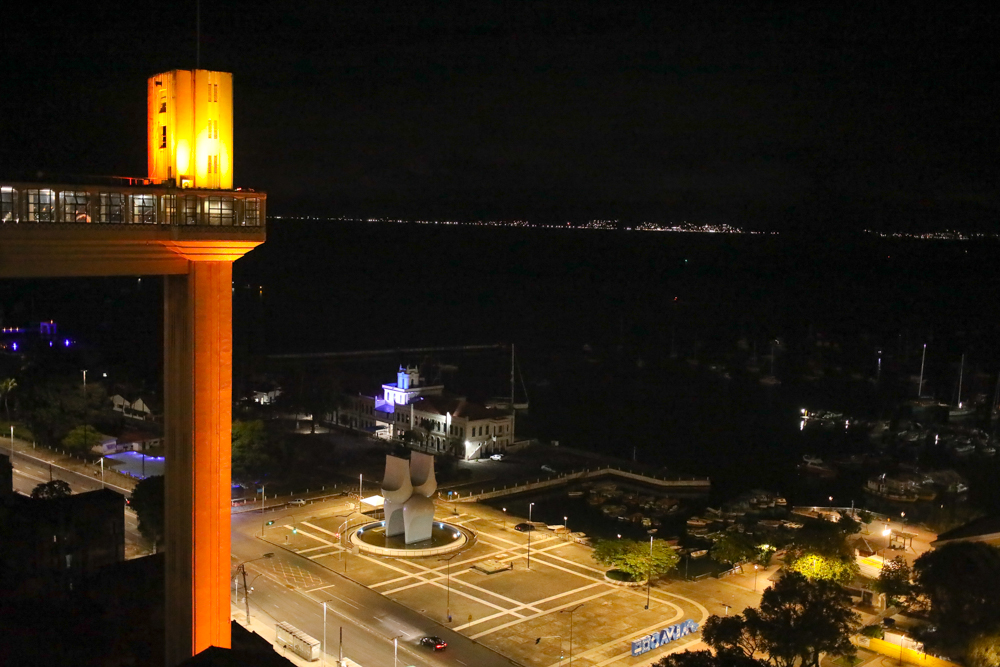 Setembro Amarelo: Salvador ilumina monumentos em apoio à campanha