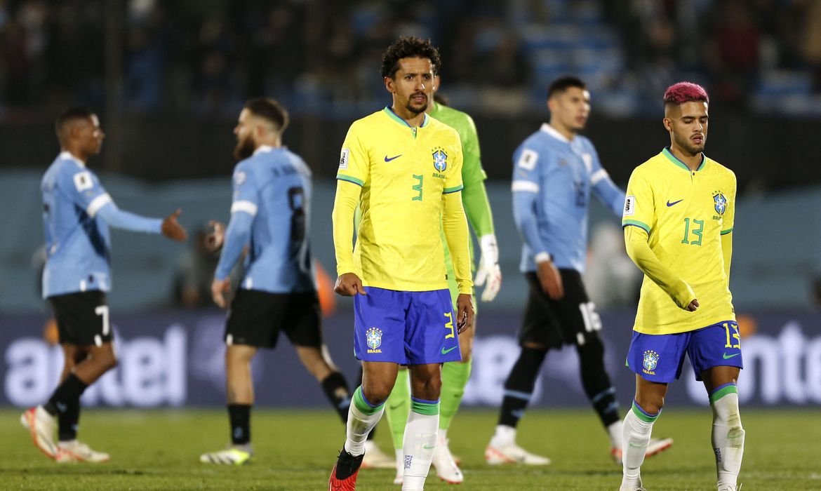 Novo vexame da Seleção Brasileira: com olé, Uruguai vence por 2 a 0