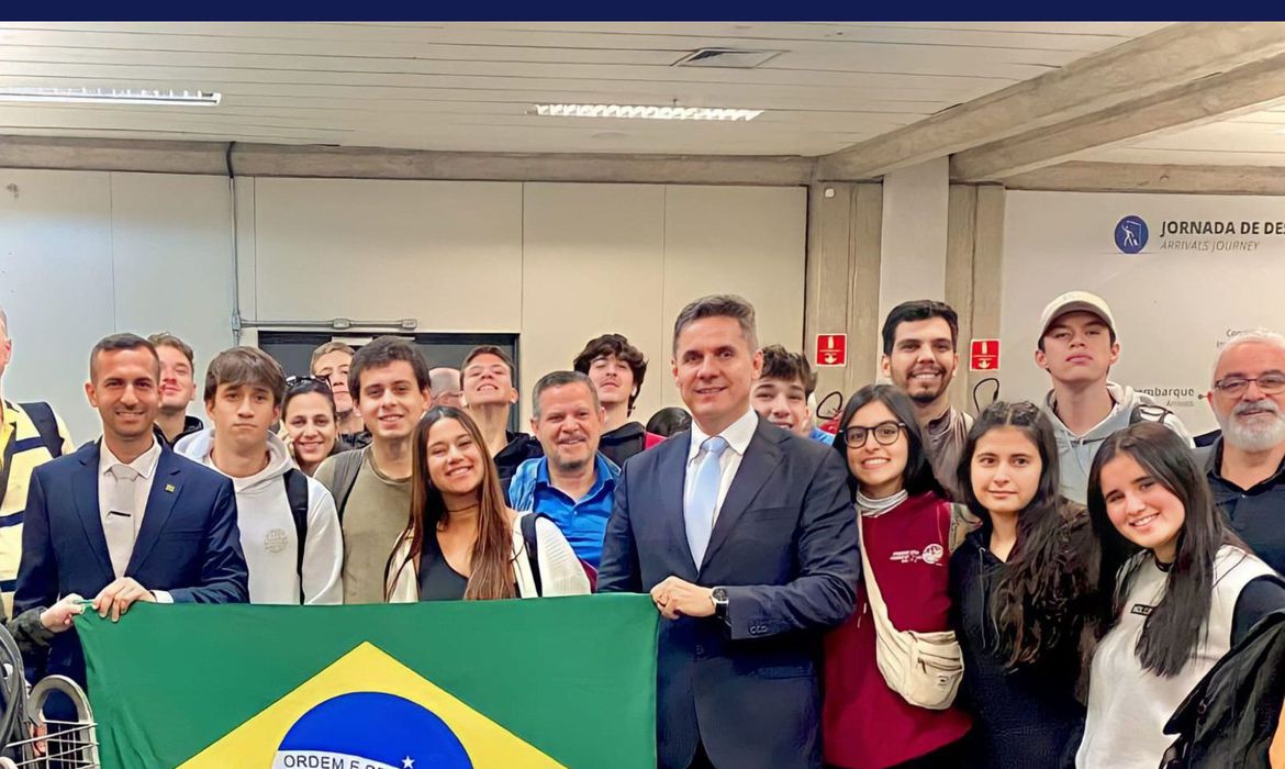 Mais de 700 brasileiros já foram repatriados de Israel