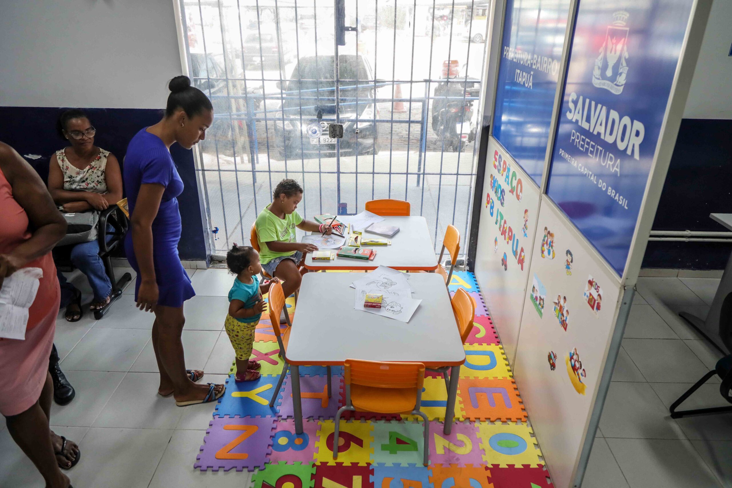 Pais e filhos aprovam Espaço Kids Bairrinho nas Prefeituras-Bairro de Salvador