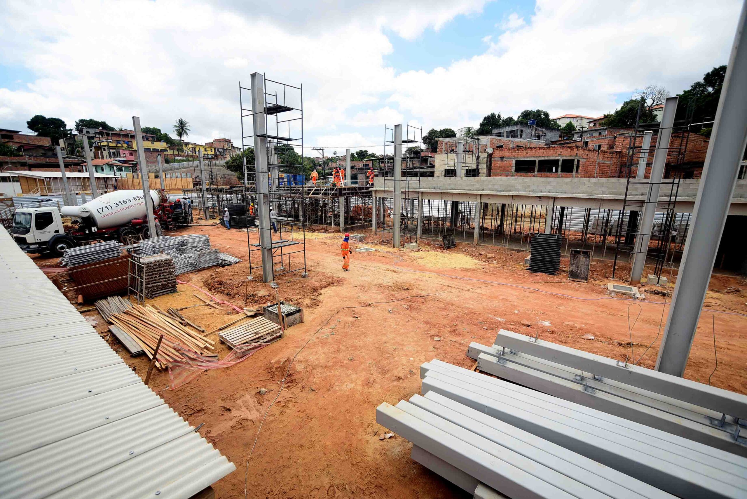 Terminal de ônibus do Novo Mané Dendê ultrapassa 30% de obra concluída