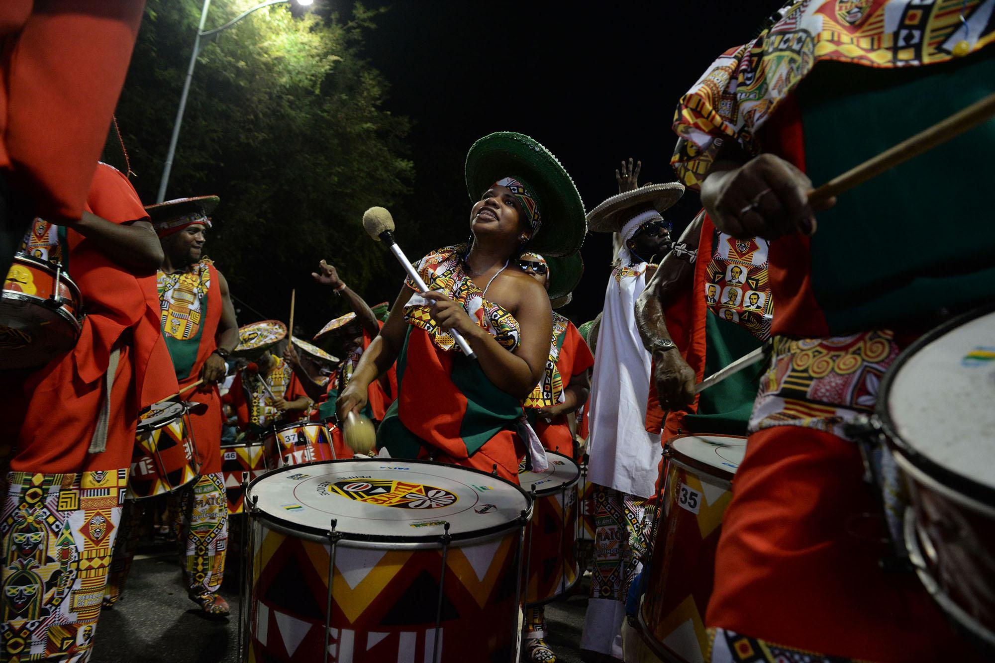 Blocos afro e afoxés vão desfilar no centro de Salvador no próximo dia 25