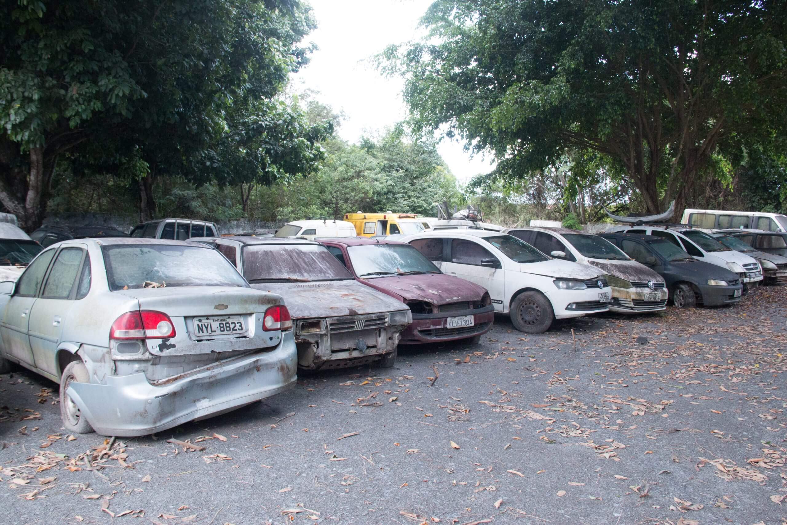 Leilão em Camaçari oferece carros e sucatas a partir de R$ 100