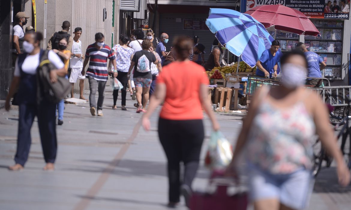 Programa pretende qualificar 100 mil trabalhadores