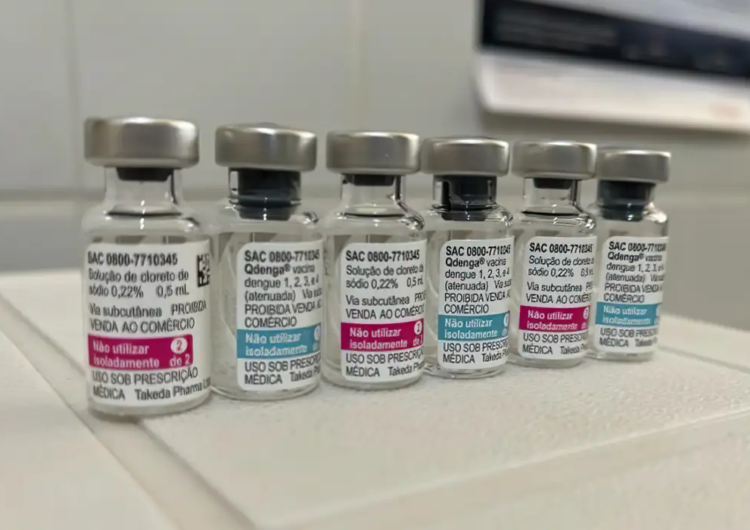 Brasil recebe primeiras doses da vacina do SUS contra dengue