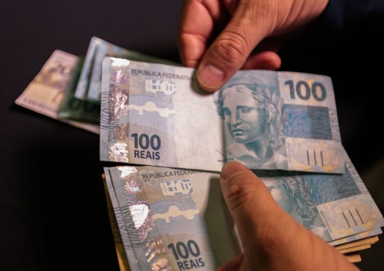 Arrecadação federal atinge R$ 186,5 bi em fevereiro