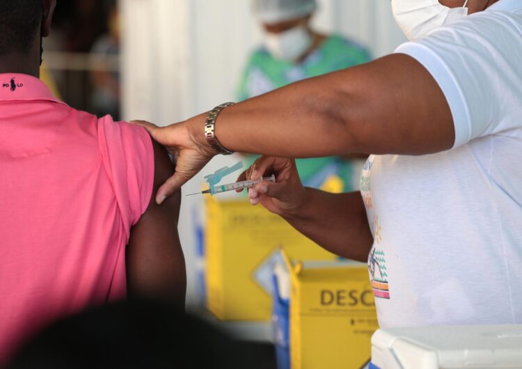 Vacina contra a dengue são redistribuídas para dez municípios baianos