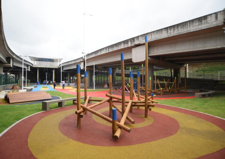 Áreas livres das estações do BRT Hiper e Cidadela ganham espaços de esporte, lazer e lojas comerciais