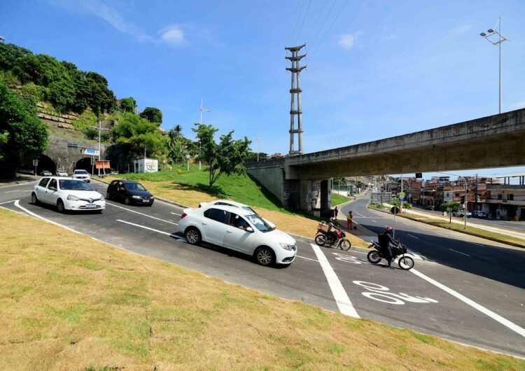 Novo retorno na saída do túnel Pirajá-Lobato reduz congestionamentos na Av. Suburbana