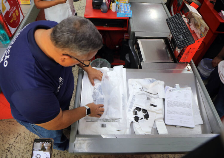 Operação Sacolas Recicláveis: Codecon já emitiu 74 notificações a estabelecimentos em Salvador