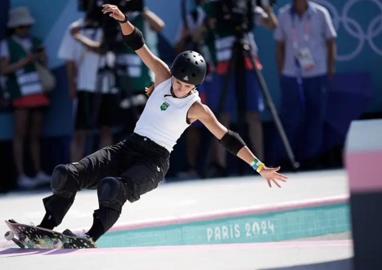 Dora Varella termina em quarto lugar no skate park nas Olimpíadas