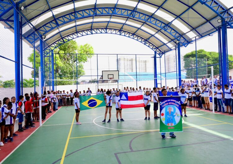 Reforma de quadra poliesportiva em escola no Cabula amplia atividades físicas e lazer de alunos