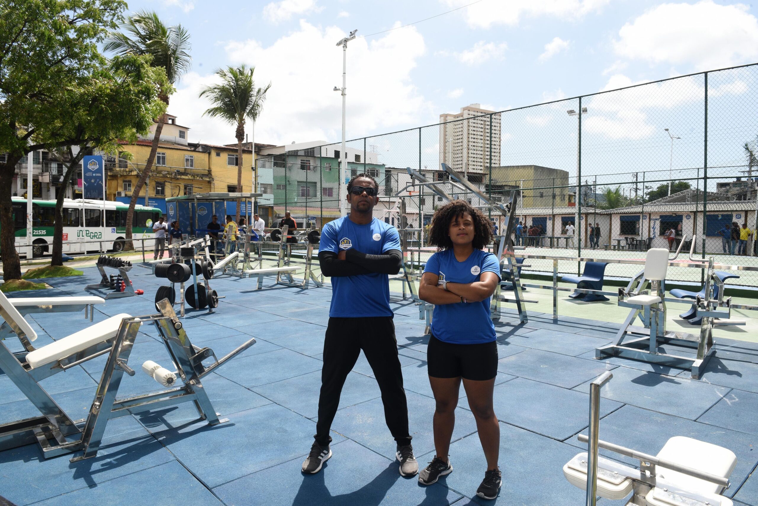 Prefeitura entrega nova unidade da Academia Salvador e espaços para o comércio popular em Narandiba