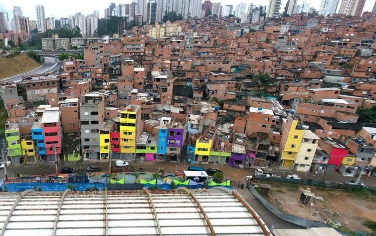 Confira a lista das 20 maiores favelas do Brasil