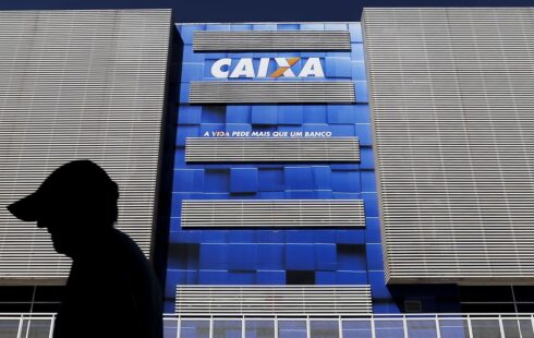 CEF aumenta de 1 a 2 pontos percentuais juros para compra de imóveis