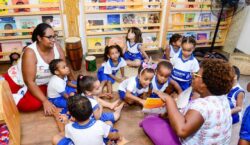 Bebeteca Antirracista Curumim incentiva leitura na primeira infância com foco no letramento racial