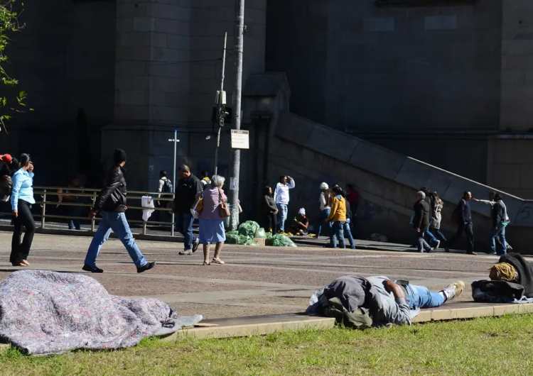 Brasil tem mais de 335 mil pessoas vivendo em situação de rua