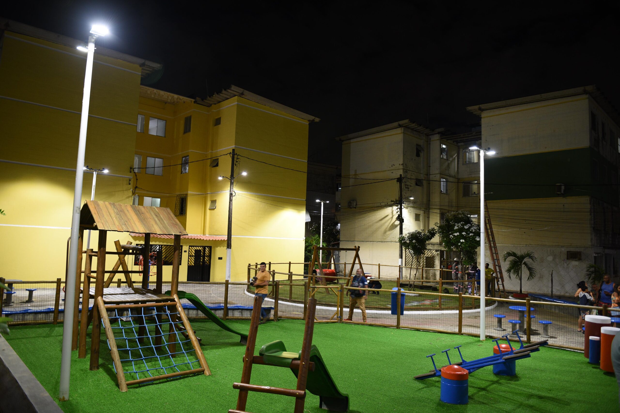Prefeitura entrega quatro novos equipamentos de lazer e convivência em Pau da Lima
