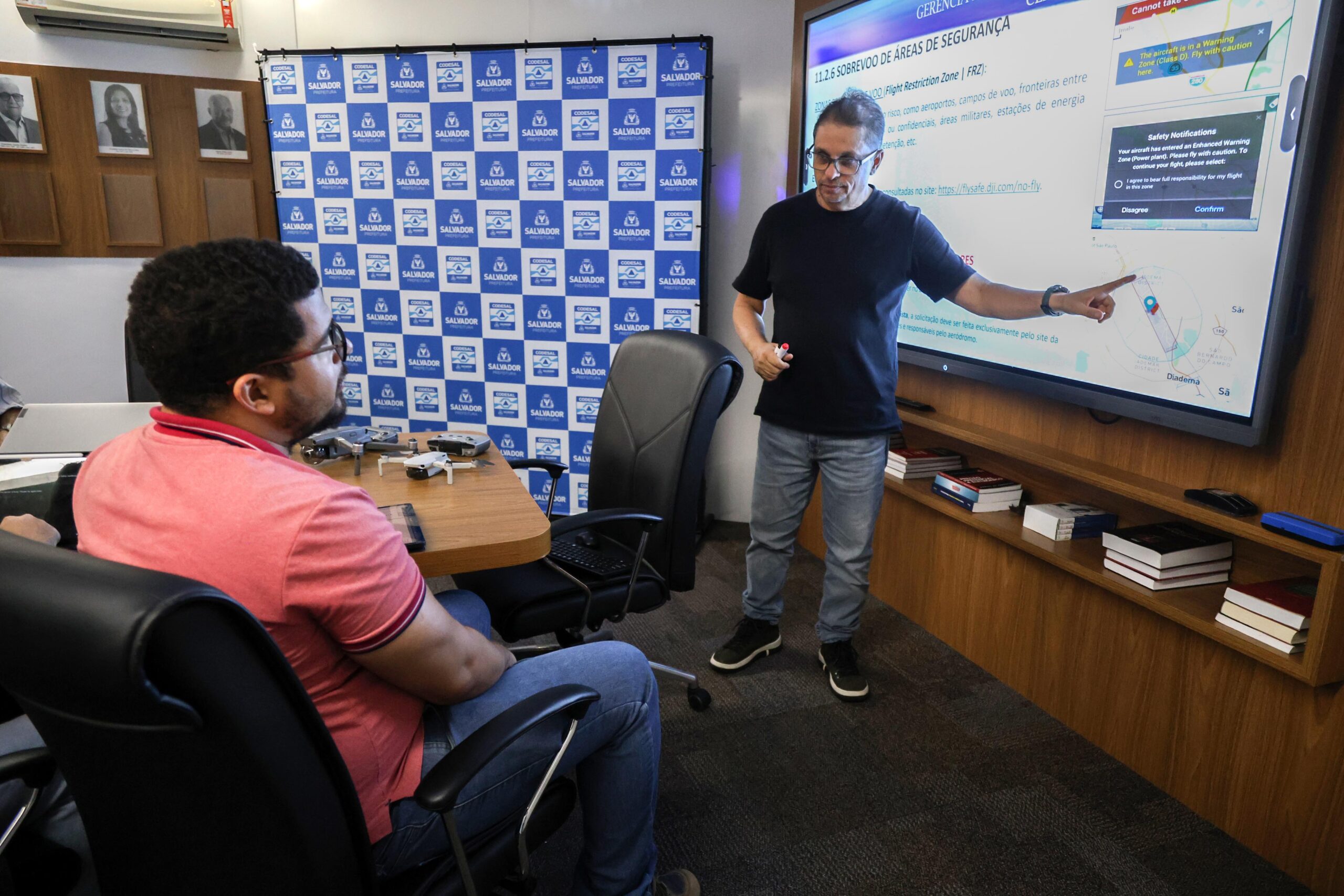 Codesal capacita servidores no uso de drones para monitoramento de áreas de risco e imóveis históricos