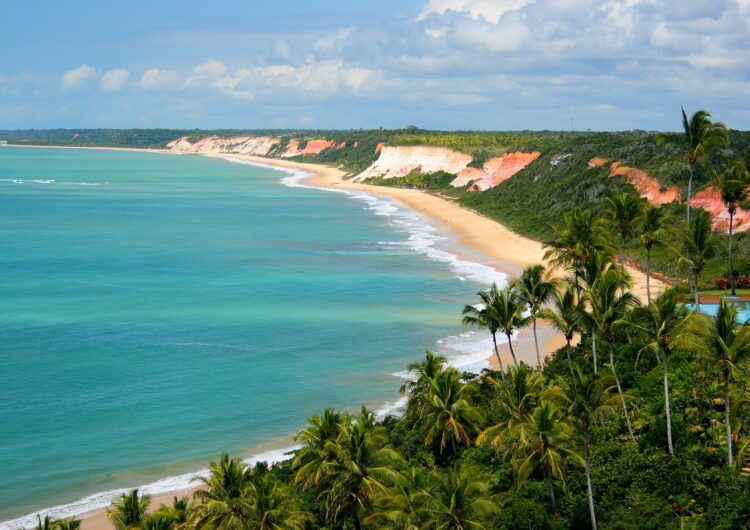Costa do Descobrimento ganha mais 111 voos da Azul