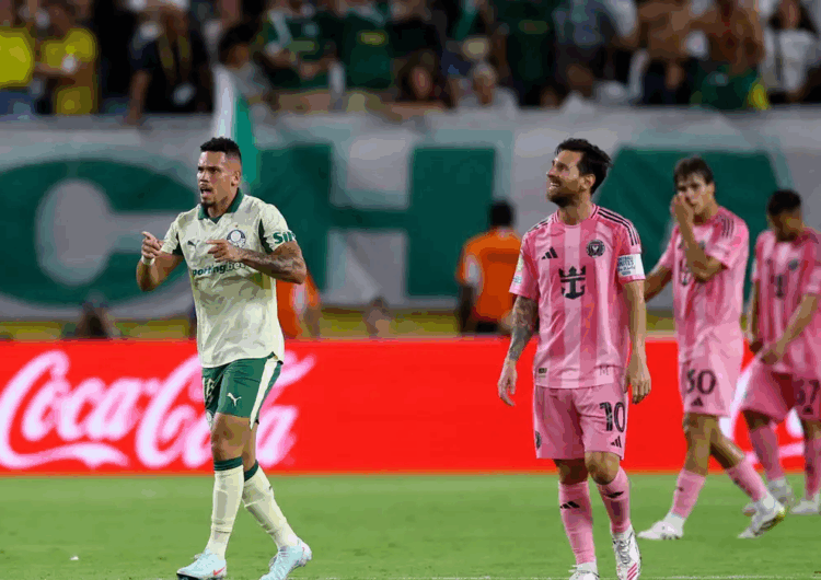 Palmeiras empata com Miami e pega Botafogo no Mundial da Fifa