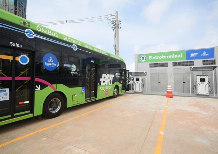 Com mobilidade elétrica e compartilhada, Salvador evita emissão de 1,5 mil toneladas de CO₂