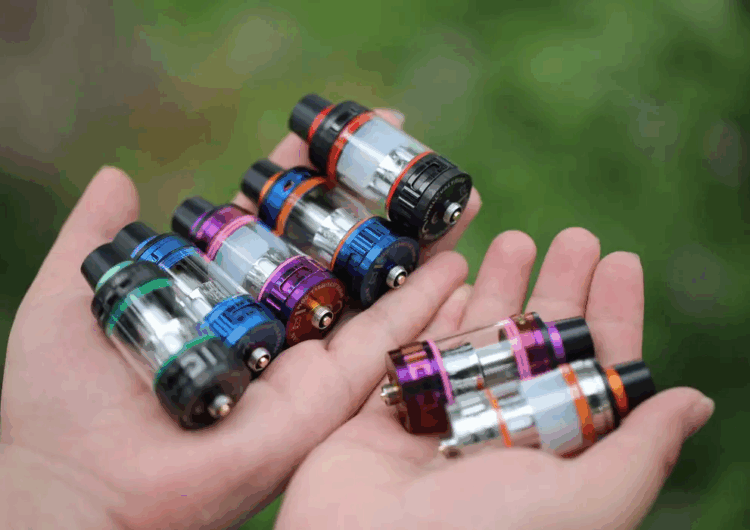 Um em cada 9 adolescentes usa cigarro eletrônico no Brasil