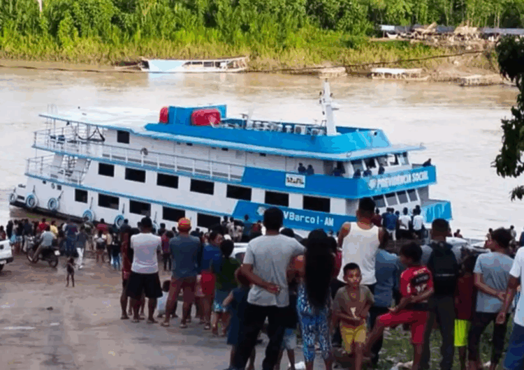 INSS usa barcos para orientar aposentados da Amazônia sobre descontos irregulares